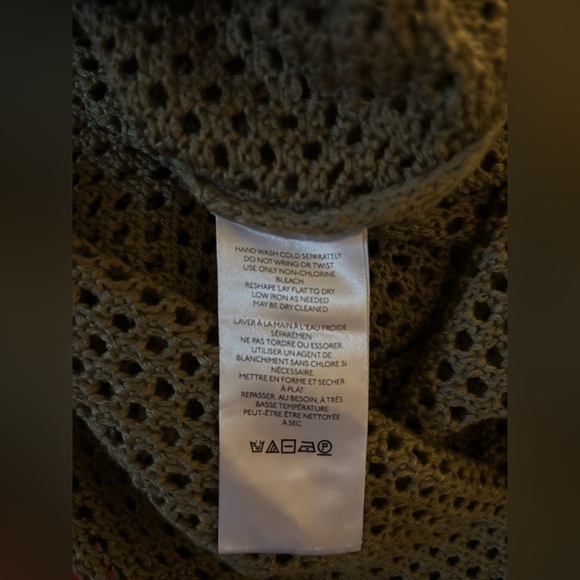 NWT Crochet Dress or coverup - Picture 4 of 7